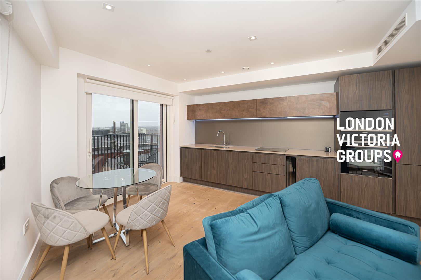 7A Exchange Gardens, London